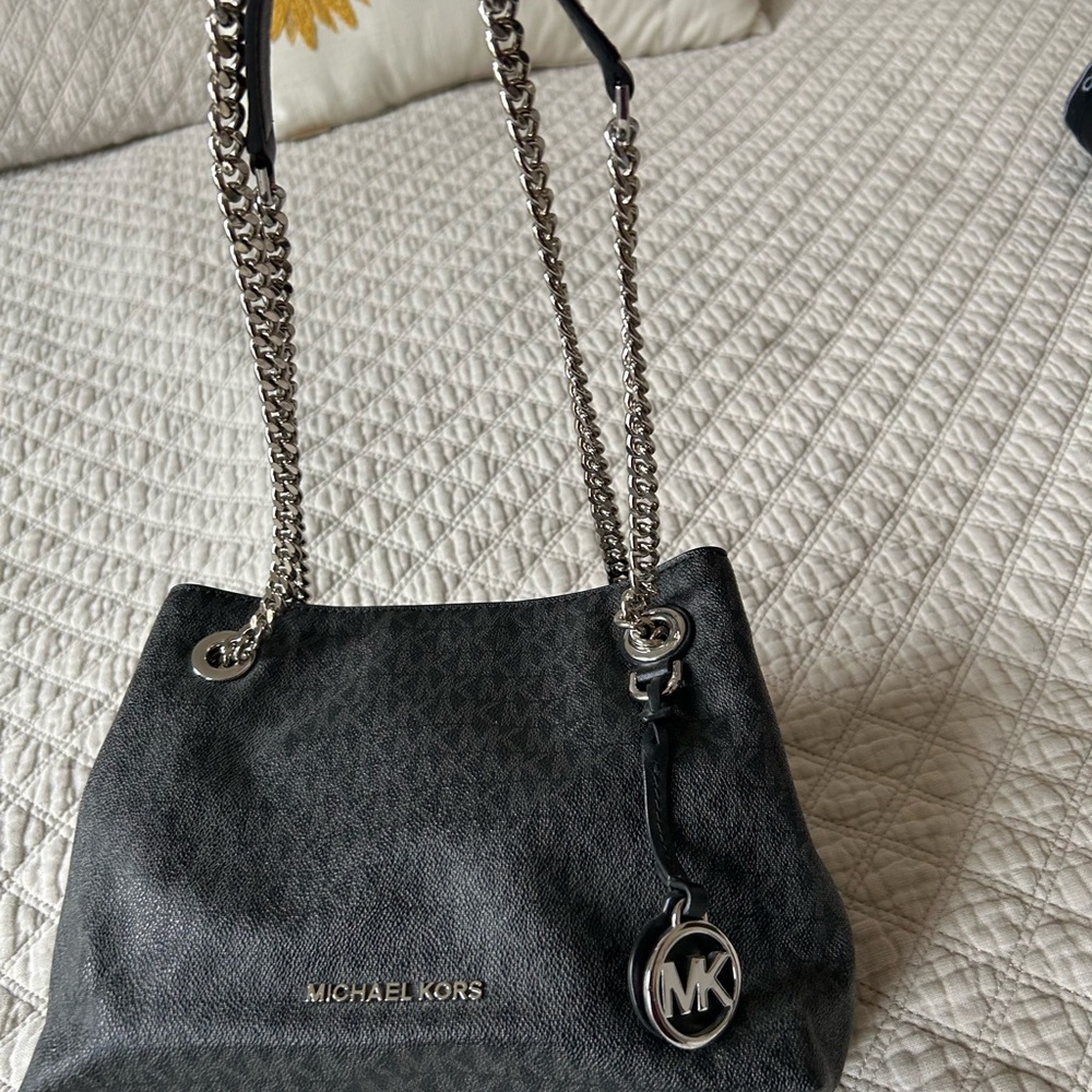 Michael Kors Shoulder Bag - Picture 4 of 9